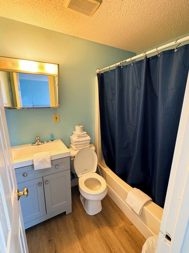 Bedroom 4, Mari-Anne Motel, Rockingham