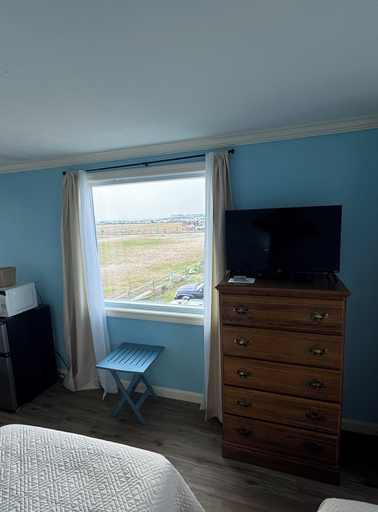 Bedroom 3, Mari-Anne Motel, Rockingham