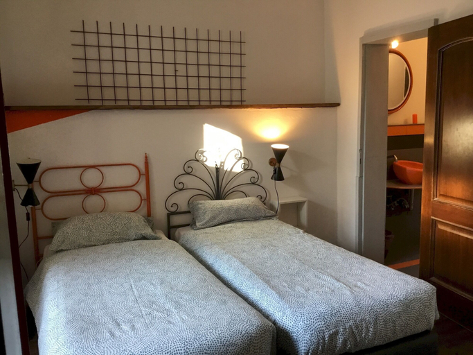 Room 4, Faenza 37 Apartment, Florence