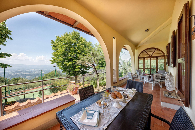 Room 2, Villa Querceto With Pool e Tennis Private, Arezzo