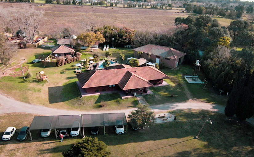 Exterior & Views 2, Brisas del Campo Glamping, Pilar