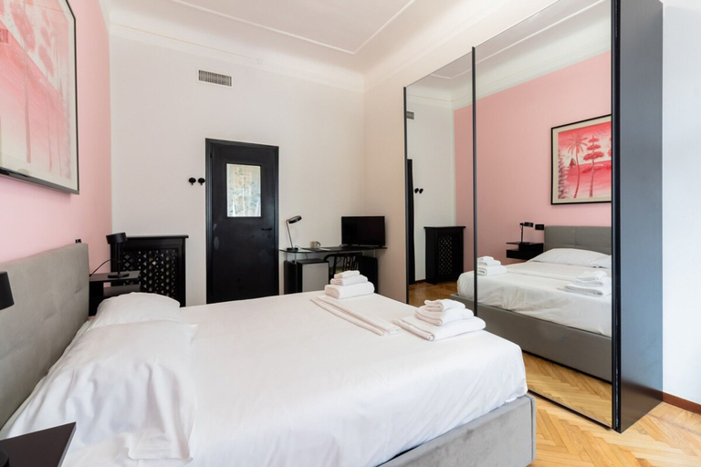 Bedroom 4, Elegante e Ampio Appartamento in Porta Romana, Milano