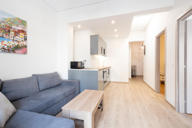 Room 3, Modern 2-bedroom Gem Close to Metro, Attica