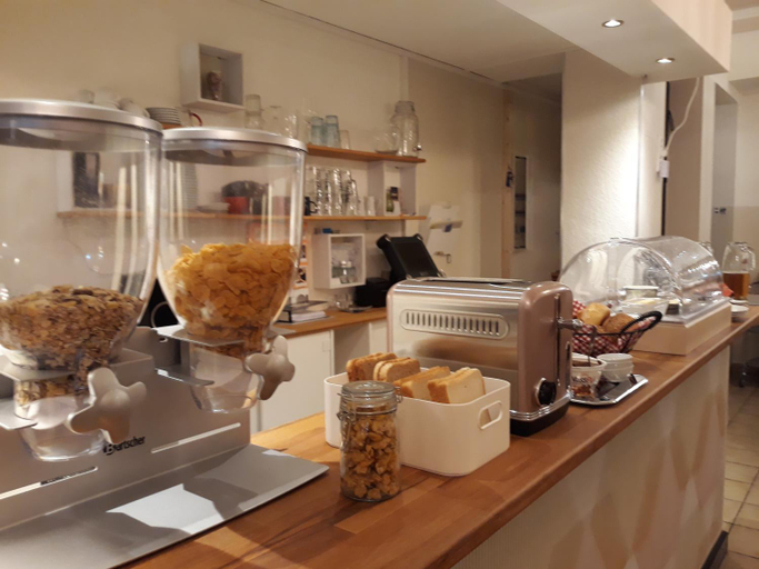 Food & Drinks 5, Hostel 45, Bonn