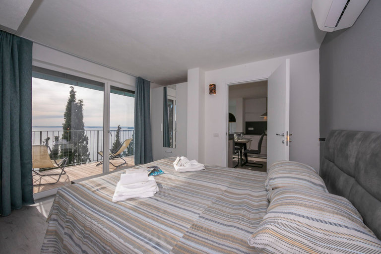 Room 2, Rustichel Lake View in Toscolano Maderno, Brescia