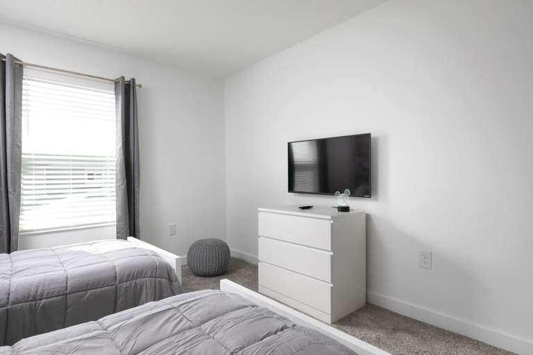 Room 2, Modern Clean Design Near Disney Top Resort, Osceola