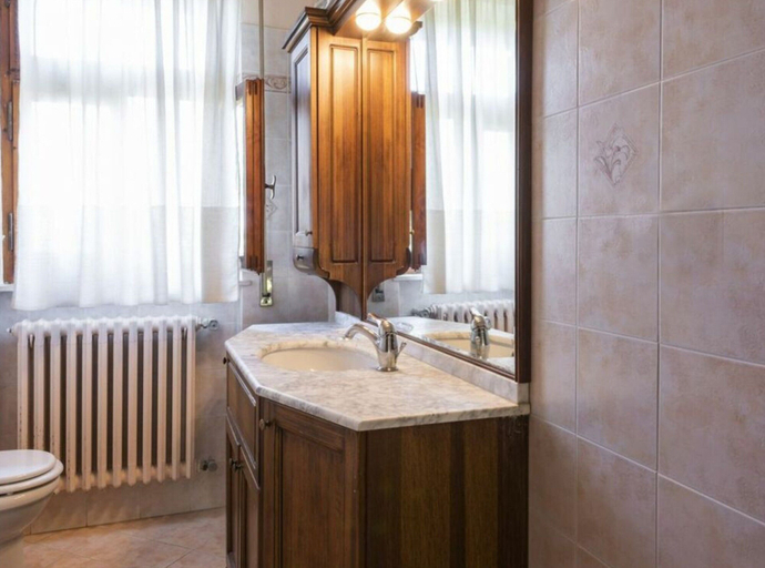 Bathroom 3, Villa Montecchio Comfortable Holiday Residence, Arezzo