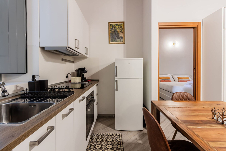 Others 5, Moderno Loft nel Cortile di un Casale Storico, Milano