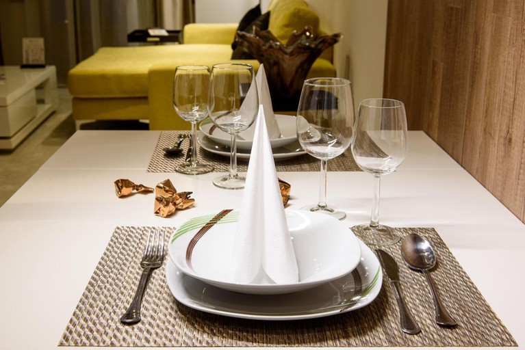Food & Drinks 5, Karoly Corner Residences, Budapesti