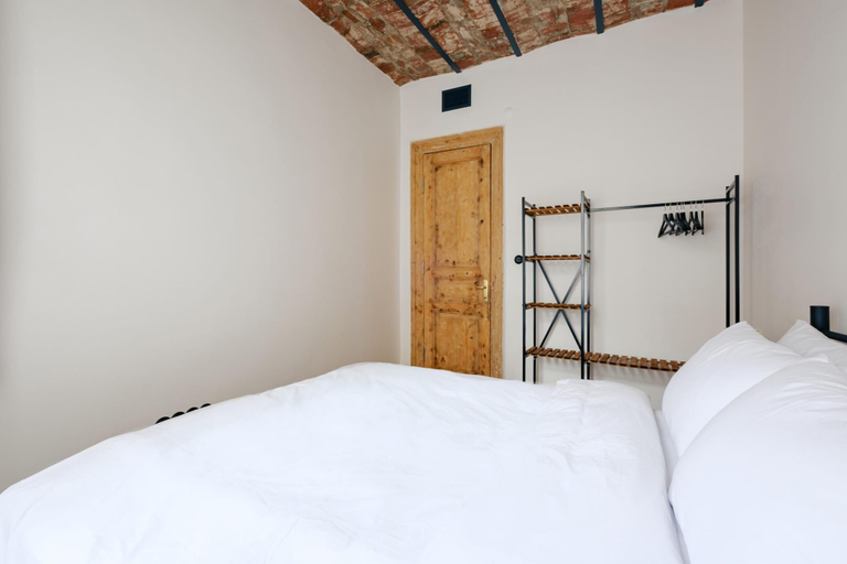 Bedroom 2, Flat With Balcony 8 min to Istiklal Avenue, Beyoğlu