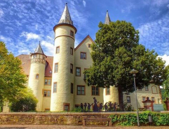 Exterior 2, 1 Mainblick Brigitte, Main-Spessart