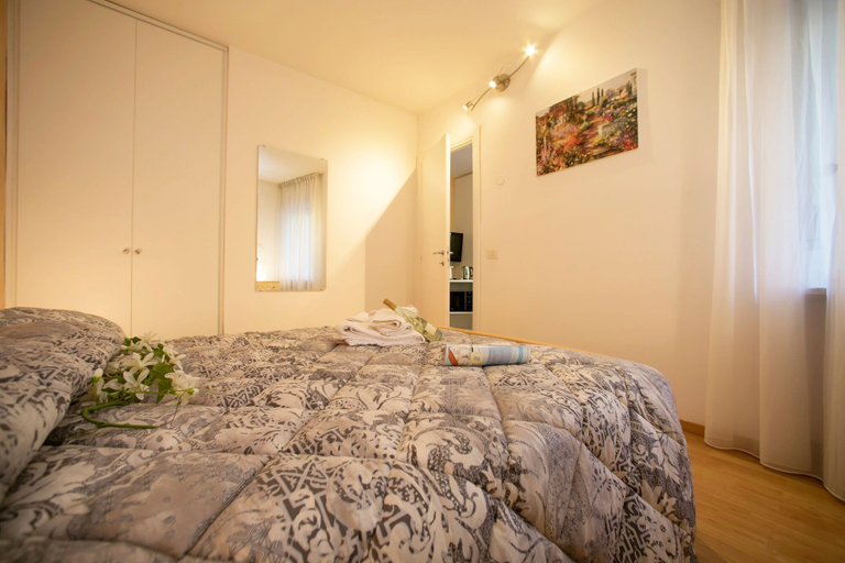 Bedroom 3, Riva Lago e Spiaggia Apartment, Trento