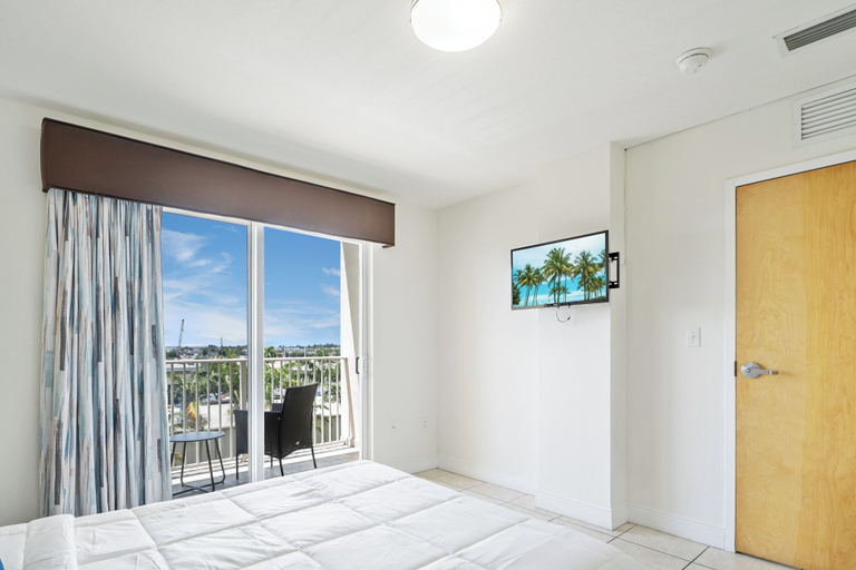 Bedroom 3, South River Suites, Miami-Dade