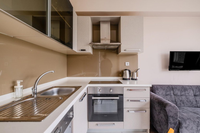Room 5, Residence Flat 30 min to Istanbul Airport, Bağcılar