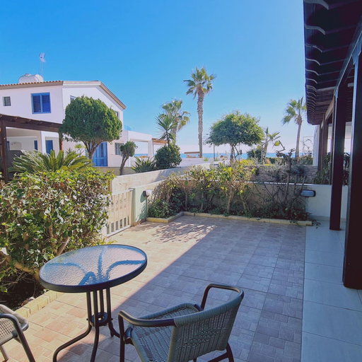 Room 4, 10 MEN - Stay Crystal Waves Maisonette, Larnaca