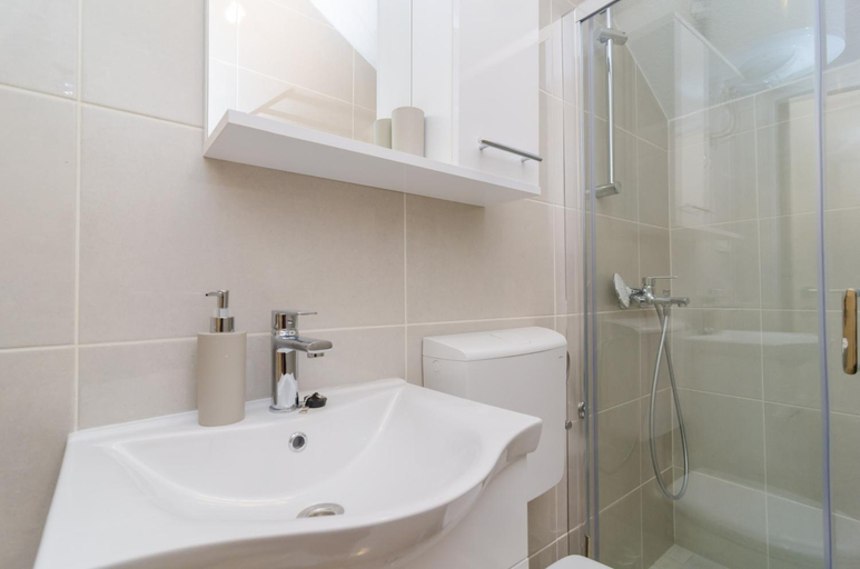 Bathroom 2, Apartments Marijan, Dubrovnik