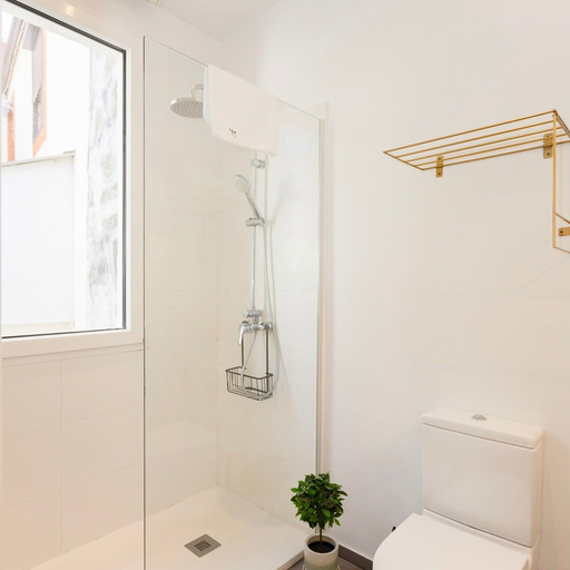 Room 5, Liiiving in Gaia - Casa da Vinha Apartment VII, Vila Nova de Gaia