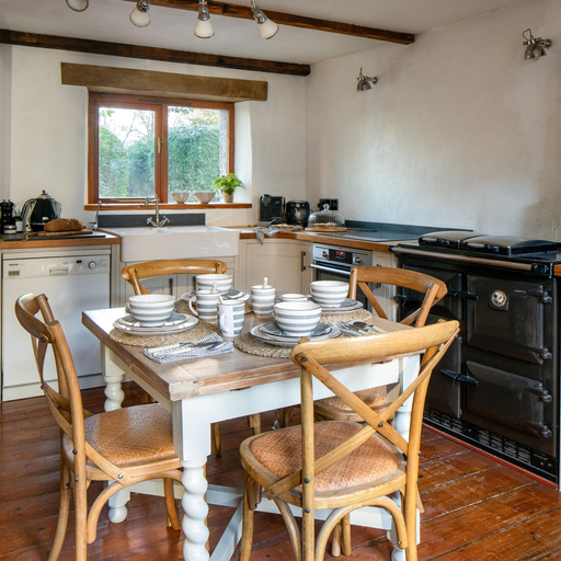 Room 3, Old Coach House in Berry Pomeroy, Devon