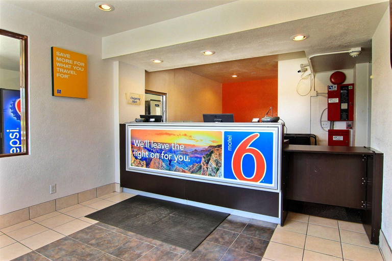 Public Area 2, Motel 6 Kingsville, TX, Kleberg