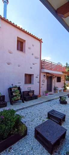 3, George & Helen's House, Crete