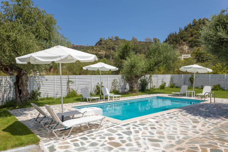 Room 2, Michaelo Villa - Affordable Luxury - Michaelo Villa - Affordable Luxury, Ionian Islands