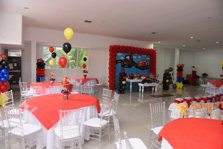 Food & Drinks, Hotel El Emigrante, Puerto Colombia