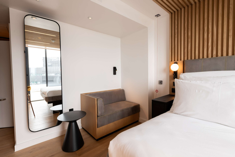 Bedroom 12