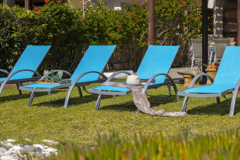 Sport & Beauty 2, Meneou Beachfront Villa