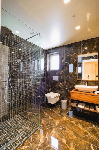 Bathroom 5, L'Amo del Mare Hotel, Sarandës