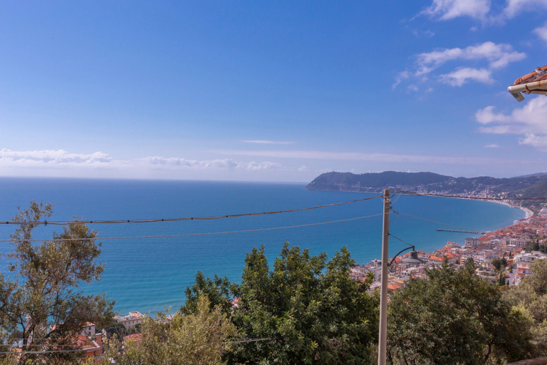 Room 3, Serena 2 in Alassio With 2 Bedrooms and 2 Bathrooms, Savona