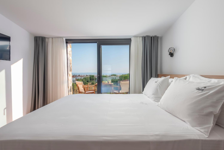 Bedroom 4, Dandelion Suites, Central Macedonia