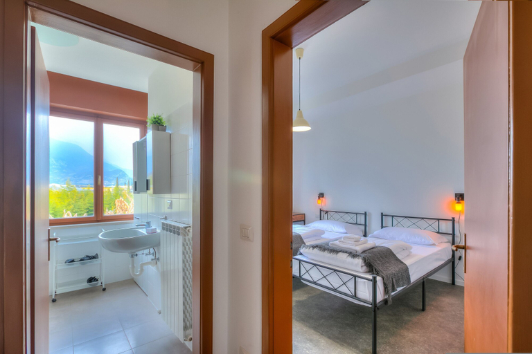 Room 5, Appartamento Silvia in Riva del Garda, Trento