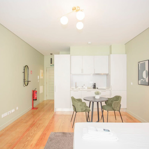 Room 2, Liiiving in Porto Historic Cl Rigos Studio - 2F, Porto