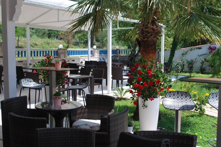 Food & Drinks, Sofo Hotel Dhermi, Vlorës