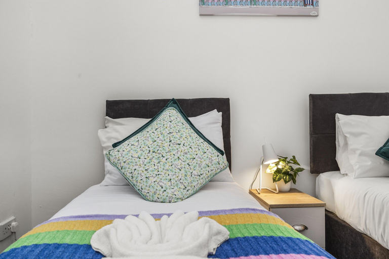Bedroom 4, The Cheeky Chappie By My Getaways, Brighton and Hove