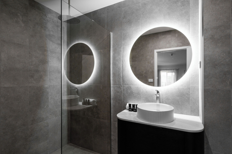 Bathroom 3, St Hugh Hotel Wagga Wagga, Wagga Wagga - Pt A