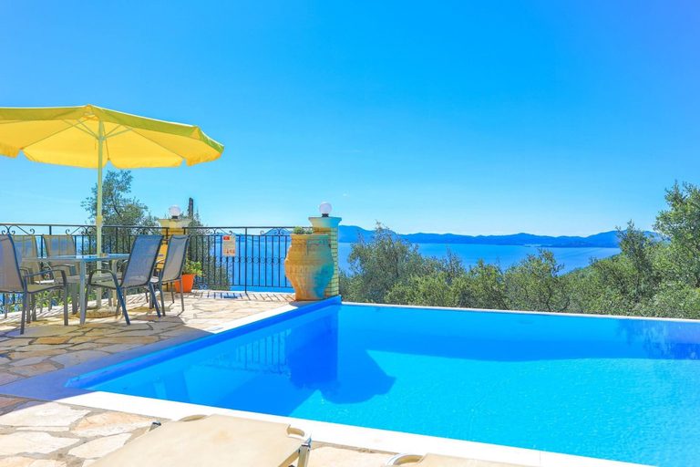 Room 4, Viilla Kefalaki Superb Sceneries and Views Private Pool, Ionian Islands