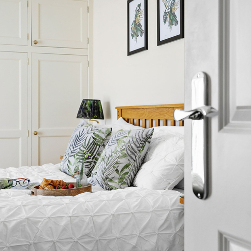 Room 4, Sovereign House in Torquay, Torbay
