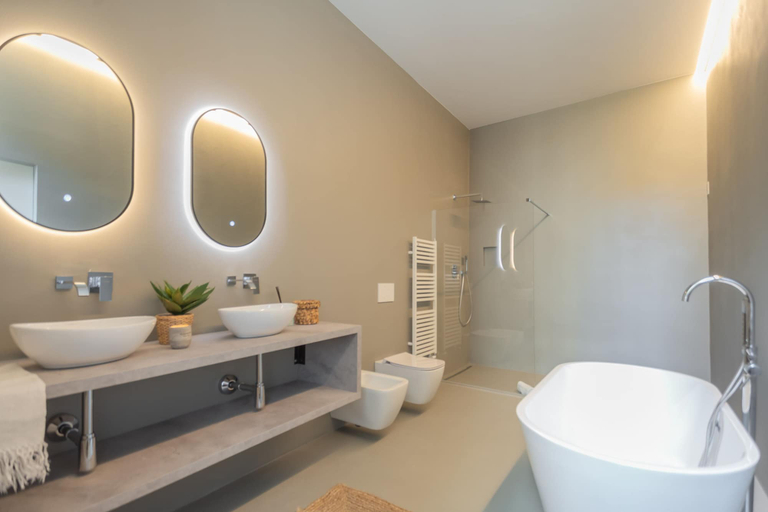 Room 4, Como Liberty Suites - Garbo, Como