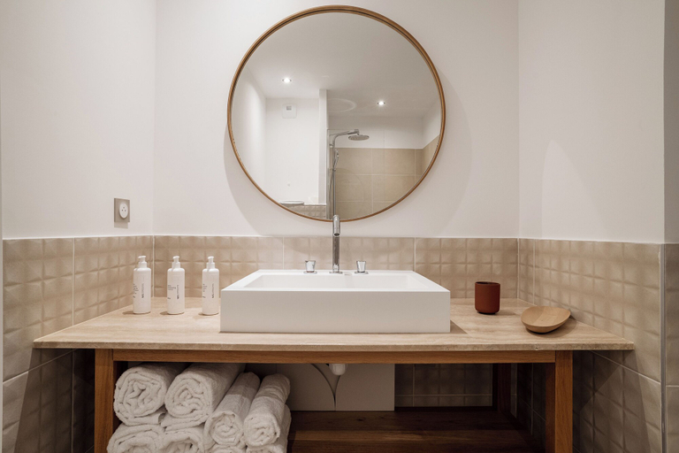 Bathroom 5, SetClub Hôtel & Spa, Bouches-du-Rhône
