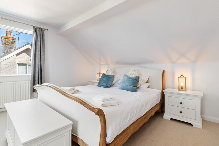 Bedroom 5, Glynmar - Sea Glimpses, Hot Tub, Pool Table, Pembrokeshire