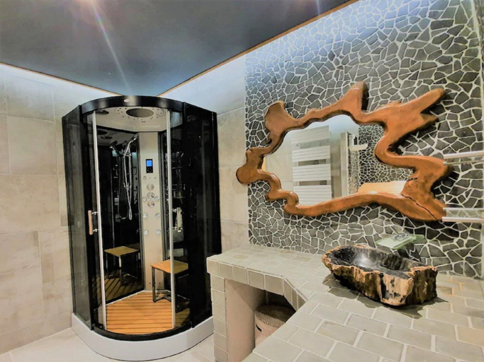 Bathroom 4, Villa in Lacanau-ocean Near Beach, Gironde