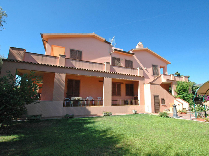 Exterior view, Le Maree La Cinta, Nuoro