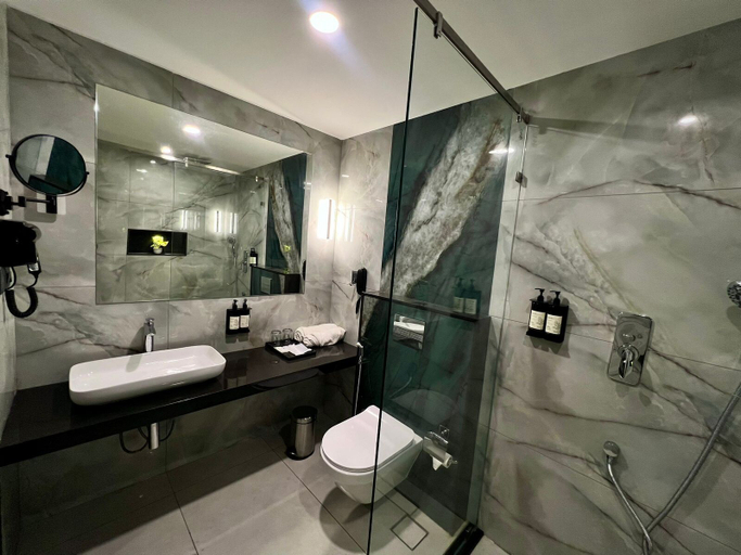Bathroom 4, The Hans Hotel - Hubli, Dharwad