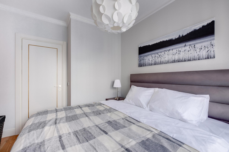 Room 3, Modern Flat 5 min to Metro on Istiklal Avenue, Beyoğlu