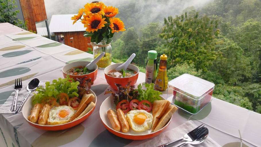 Food & Drinks 4, Happy Camp Phuchifa, Thoeng