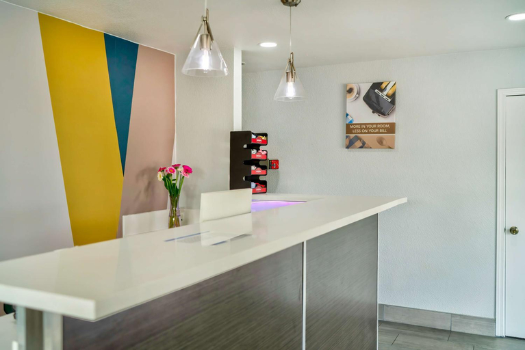 Public Area 2, Studio 6 Suites Albany, OR, Linn