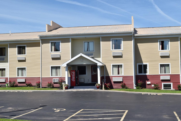 Others 5, Budget Inn Ontario, Wayne