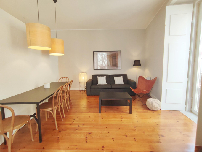 Room 2, Chic Combro Hideway by Misha S Place, Lisbon