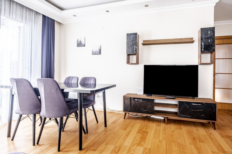 Others 5, Flat in Maltepe With Balcony Near Shopping Malls, Kartal